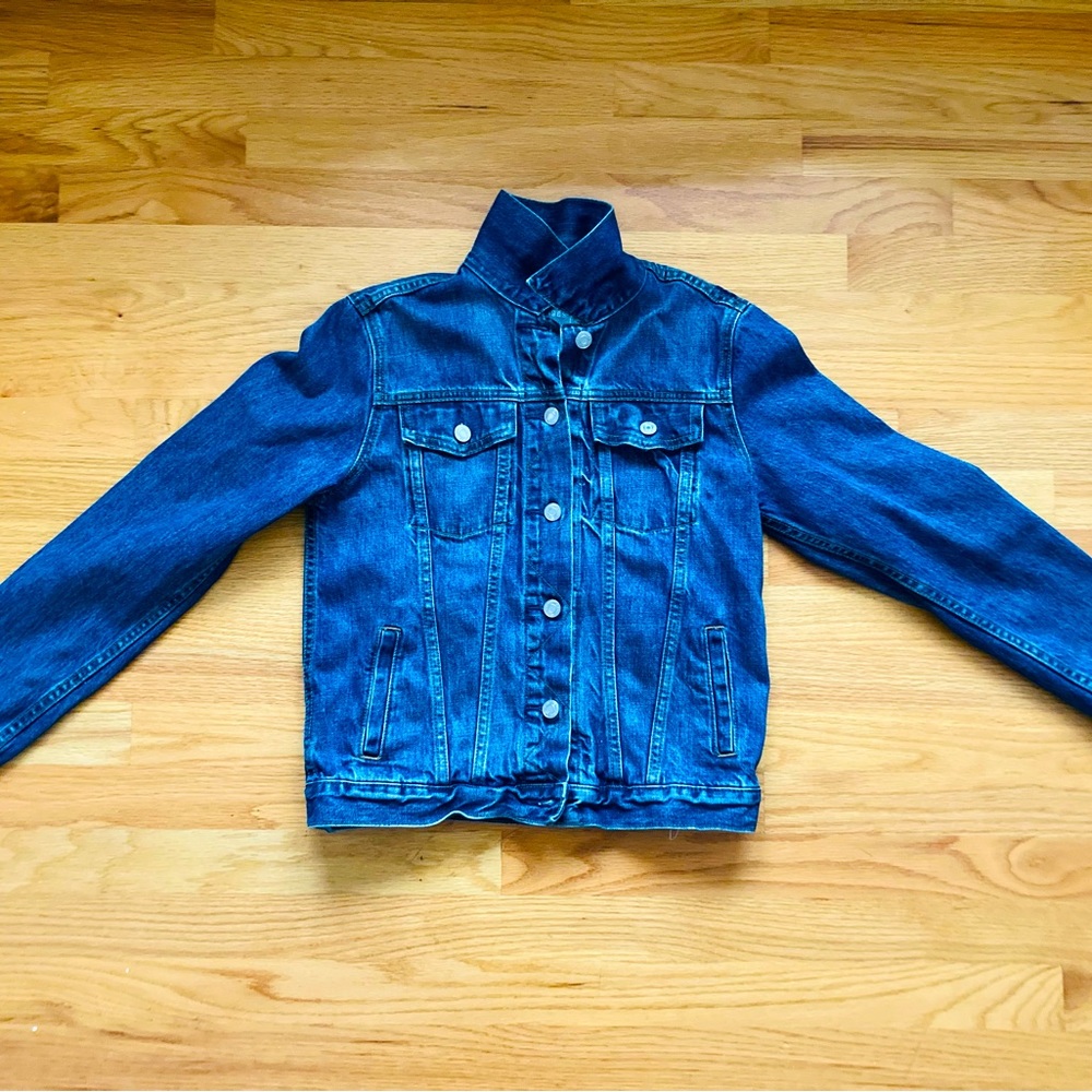 Classic GAP denim jacket